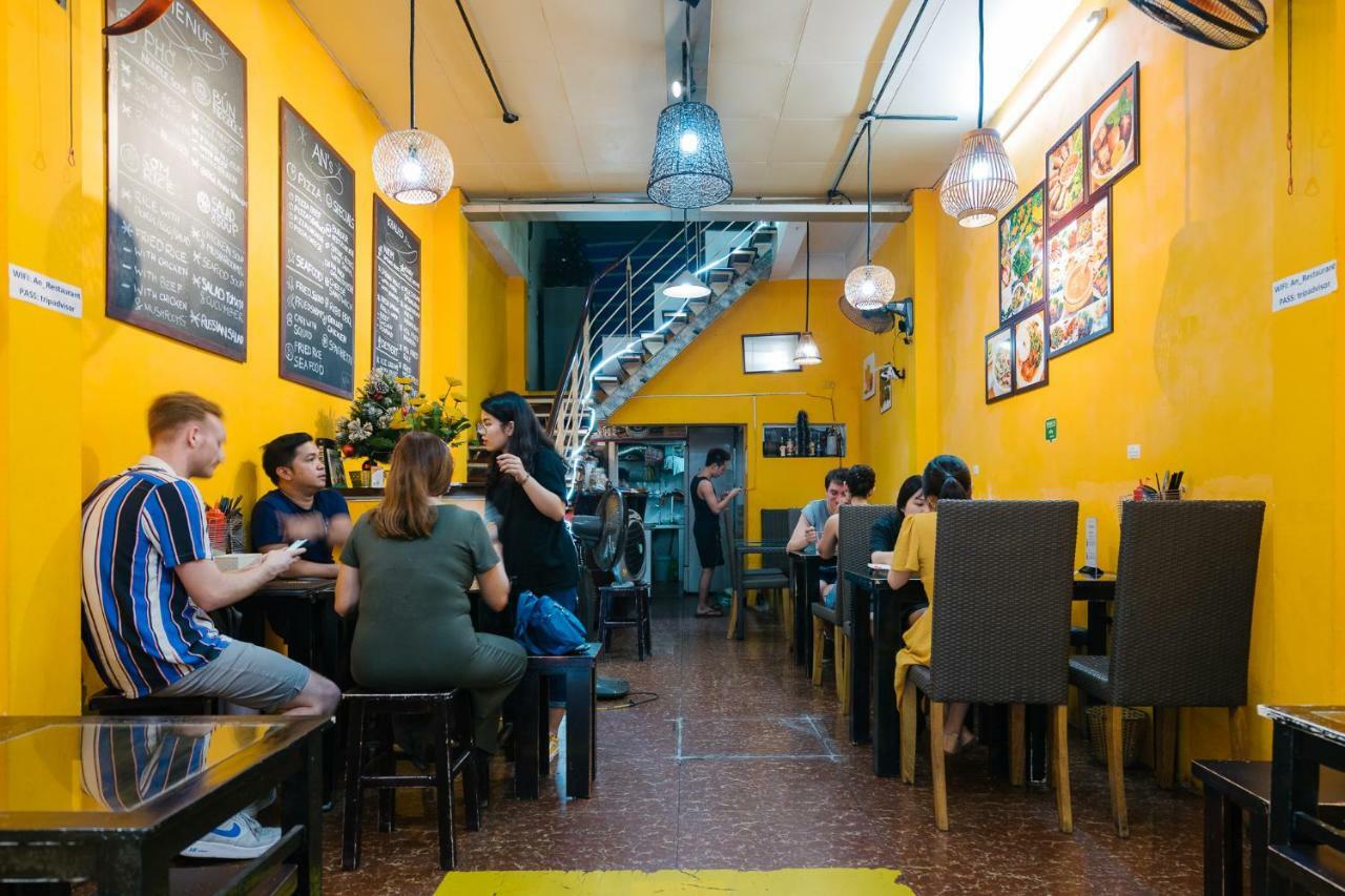 See You At Lily'S Hanoi Buitenkant foto