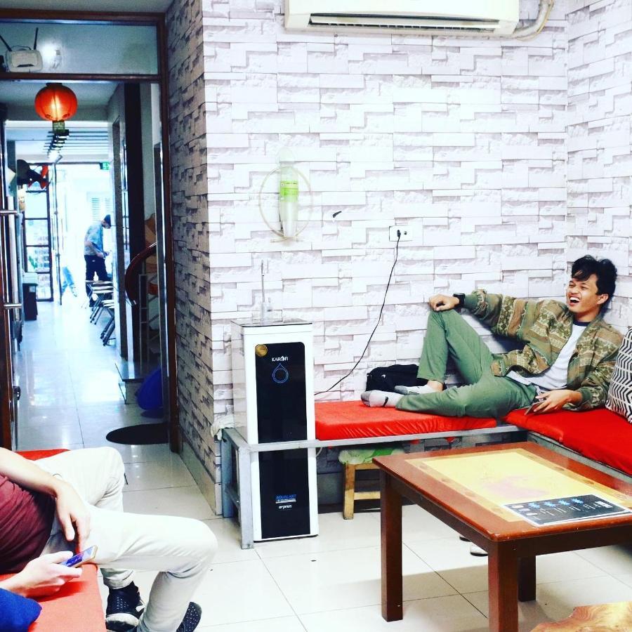See You At Lily'S Hanoi Buitenkant foto